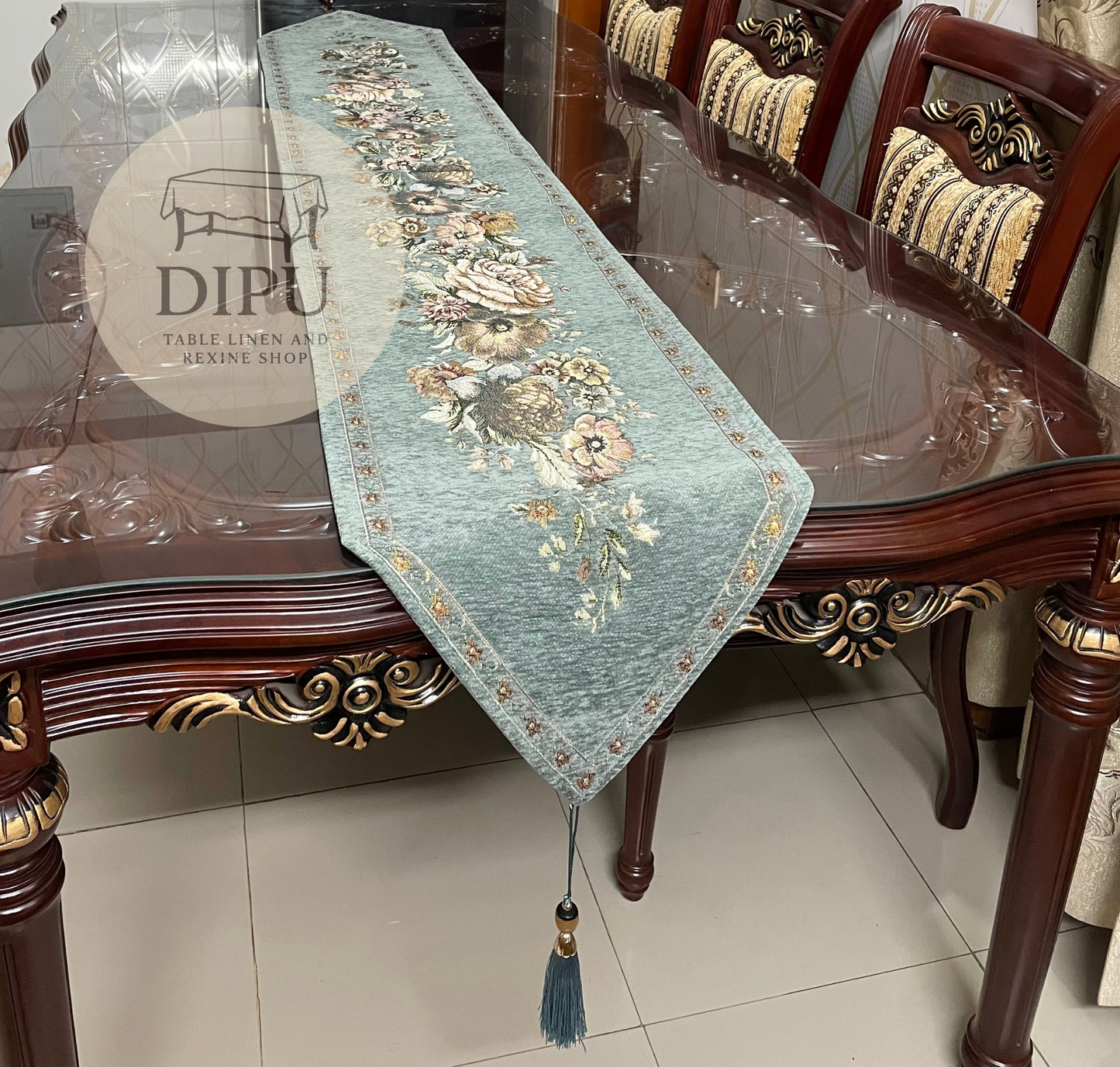Exclusive Single Table Runner