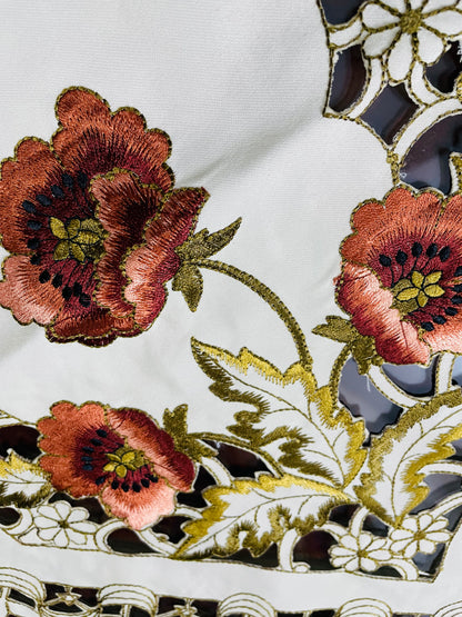 Luxurious Floral Embroidered Table Runner Set