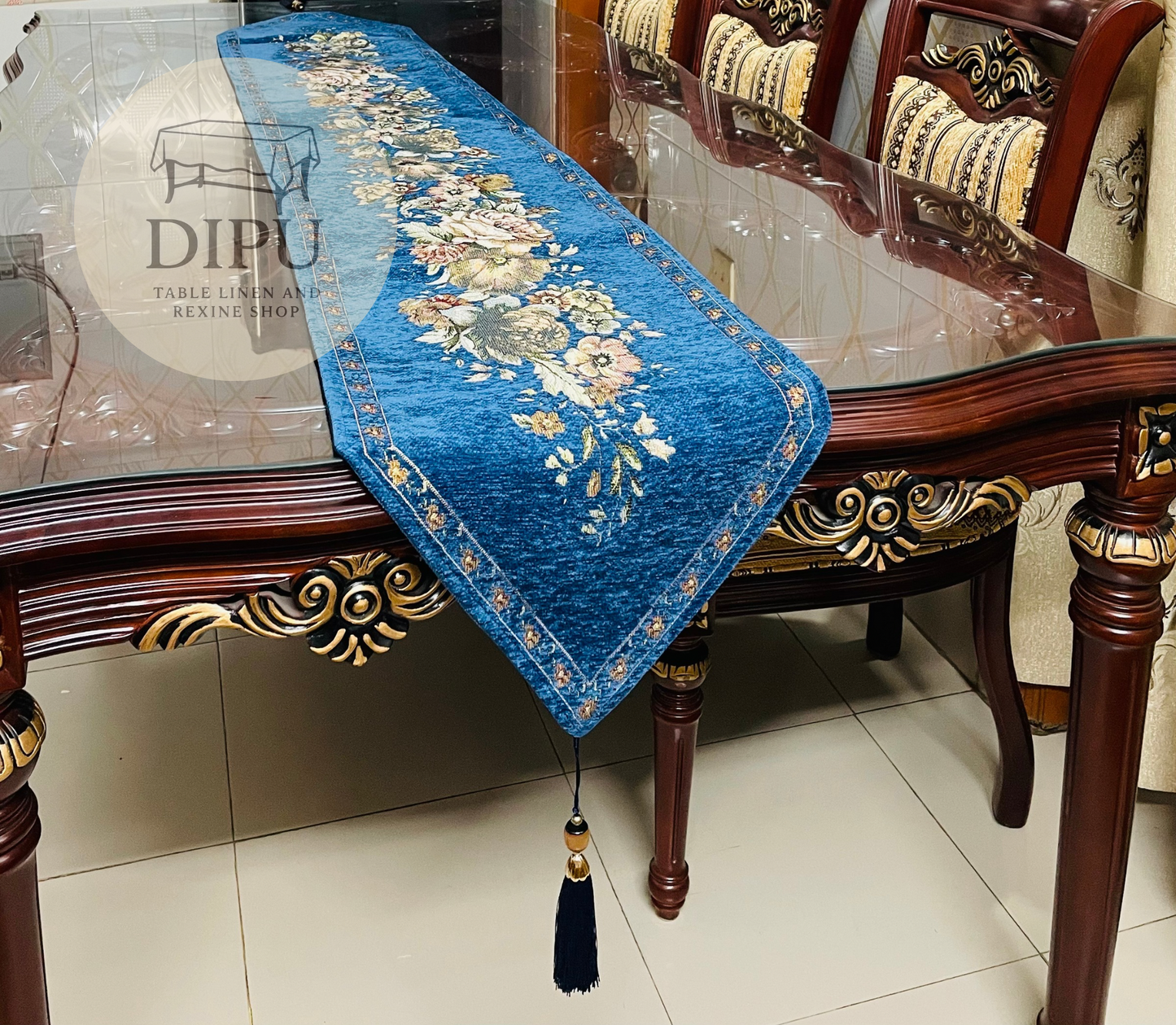 Exclusive Single Table Runner