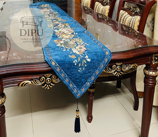 Exclusive Single Table Runner