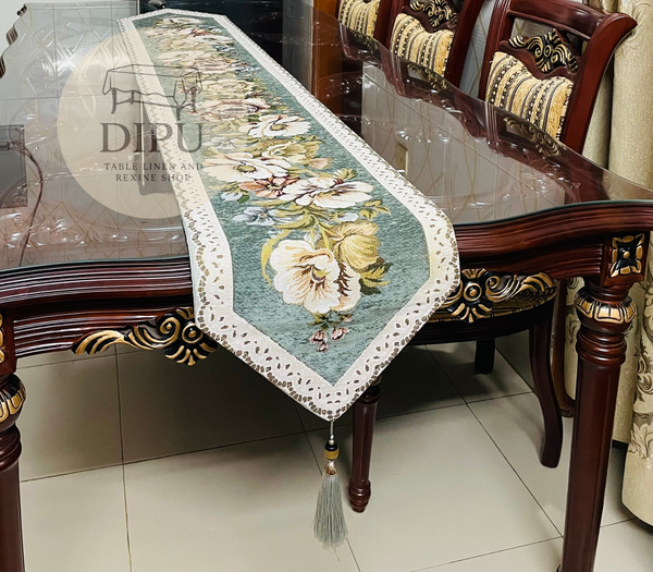 Exclusive Single Table Runner