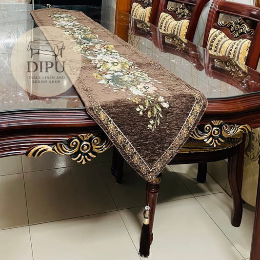 Exclusive Single Table Runner